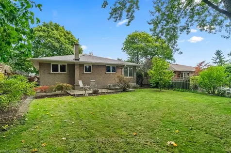 1252 Kensington Park Road Oakville ON L6H 2G9