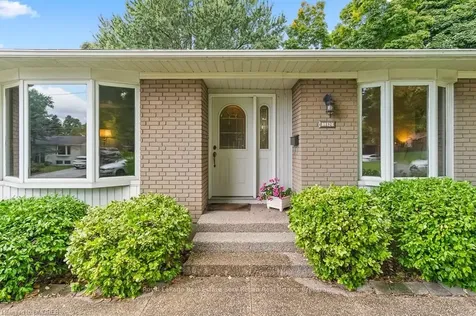 1252 Kensington Park Road Oakville ON L6H 2G9