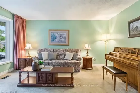 1252 Kensington Park Road Oakville ON L6H 2G9