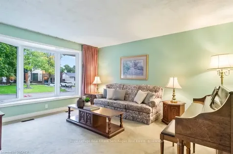 1252 Kensington Park Road Oakville ON L6H 2G9