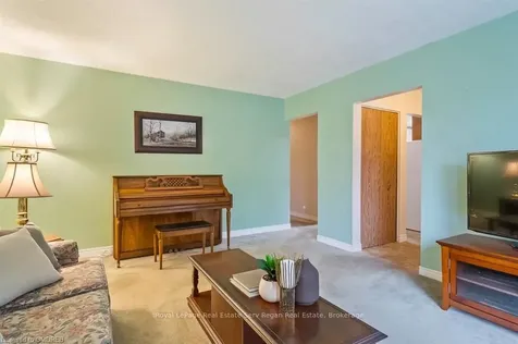 1252 Kensington Park Road Oakville ON L6H 2G9