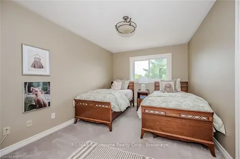 126 Howell Road Oakville ON L6H 5Z3