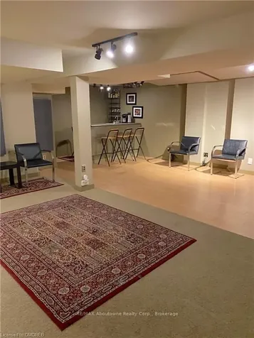 126 Howell Road Oakville ON L6H 5Z3