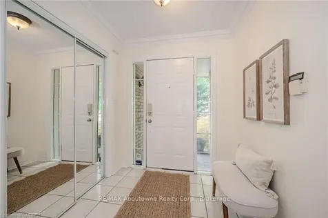 126 Howell Road Oakville ON L6H 5Z3