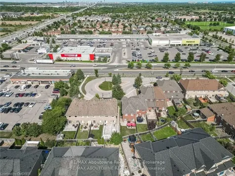 2444 Shadow Court Oakville ON L6M 5G6