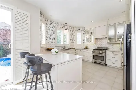 1242 Winter Crescent Milton ON L9T 6V8