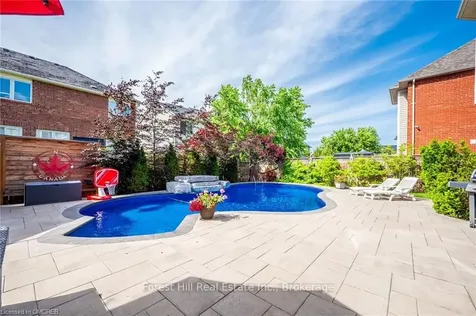 1242 Winter Crescent Milton ON L9T 6V8