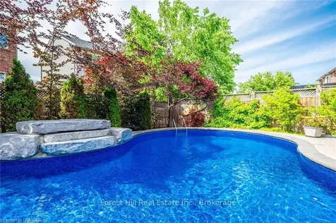 1242 Winter Crescent Milton ON L9T 6V8
