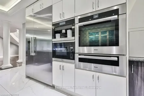 150 Indian Valley Trail Mississauga ON L5G 2K6
