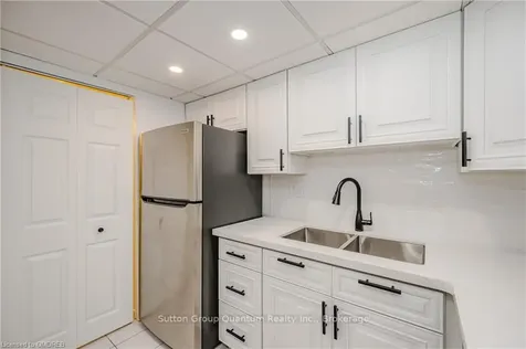 100 Bronte Road Oakville ON L6L 6L5