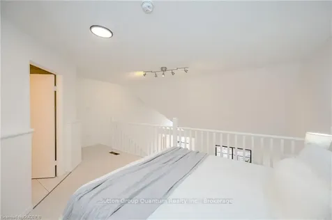 100 Bronte Road Oakville ON L6L 6L5