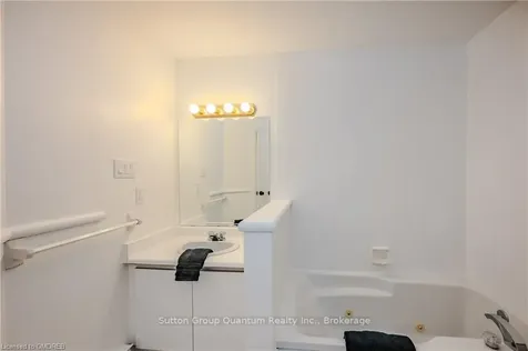 100 Bronte Road Oakville ON L6L 6L5