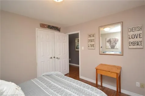 1 Lone Oak Avenue Brampton ON L6S 5V5