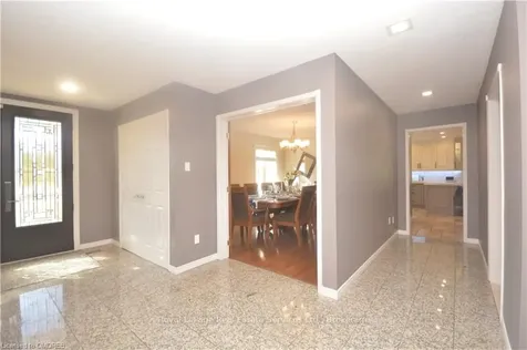 1 Lone Oak Avenue Brampton ON L6S 5V5