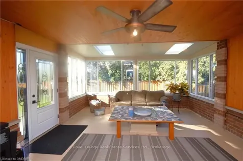 1 Lone Oak Avenue Brampton ON L6S 5V5