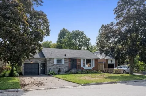 138 Elizabeth Drive Halton Hills ON L7J 1B7