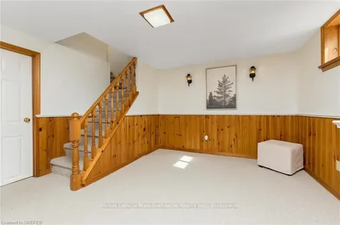 138 Elizabeth Drive Halton Hills ON L7J 1B7