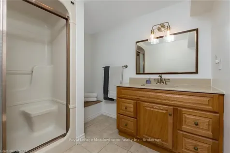138 Elizabeth Drive Halton Hills ON L7J 1B7