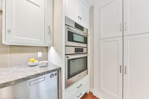 1440 Indian Grove Mississauga ON L5G 2S6
