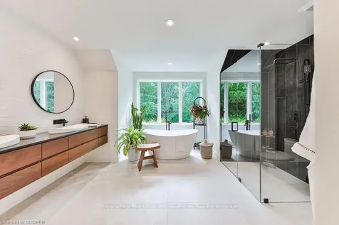 1440 Indian Grove Mississauga ON L5G 2S6