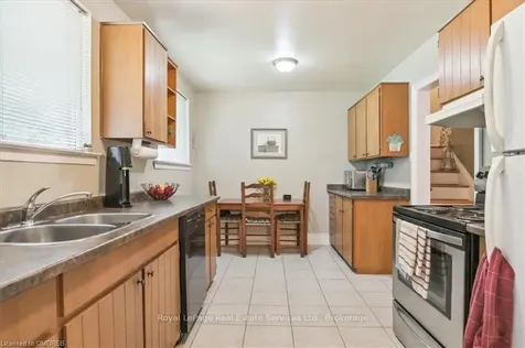 468 Anthony Drive Oakville ON L6J 2K5