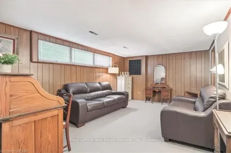 468 Anthony Drive Oakville ON L6J 2K5