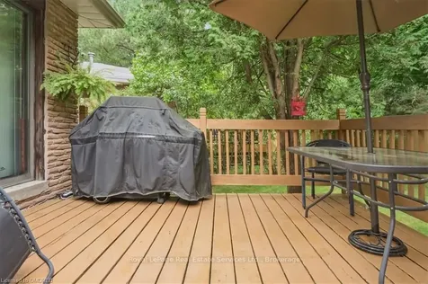 468 Anthony Drive Oakville ON L6J 2K5