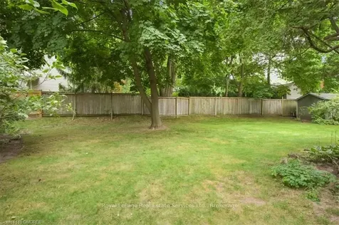 468 Anthony Drive Oakville ON L6J 2K5