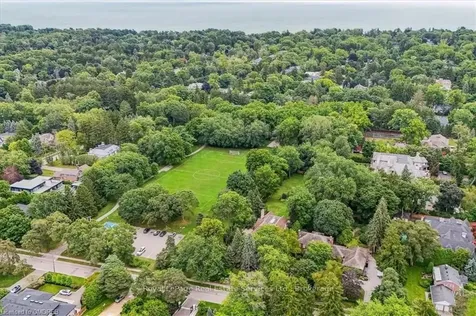 468 Anthony Drive Oakville ON L6J 2K5