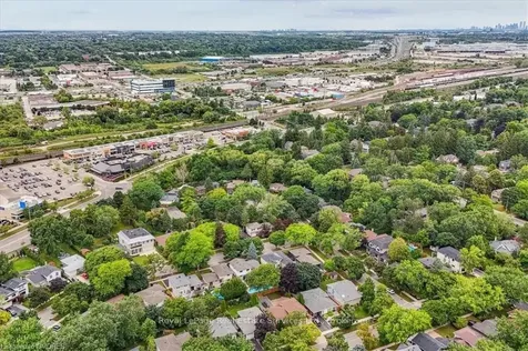 468 Anthony Drive Oakville ON L6J 2K5