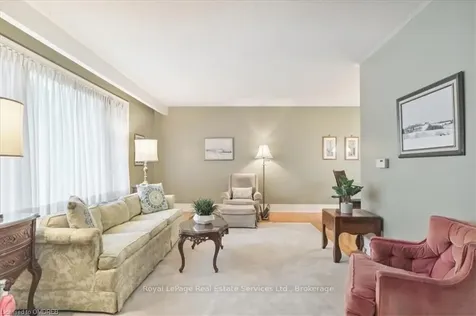 468 Anthony Drive Oakville ON L6J 2K5