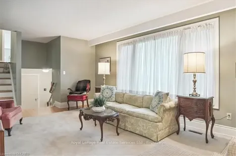 468 Anthony Drive Oakville ON L6J 2K5