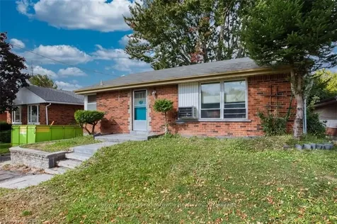 2137 Mount Forest Drive Burlington ON L7P 1H6