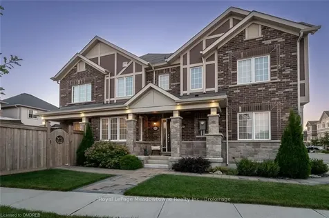 536 Laking Terrace Milton ON L9T 9J3