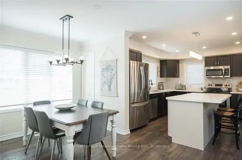 536 Laking Terrace Milton ON L9T 9J3