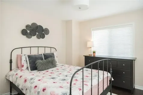 536 Laking Terrace Milton ON L9T 9J3