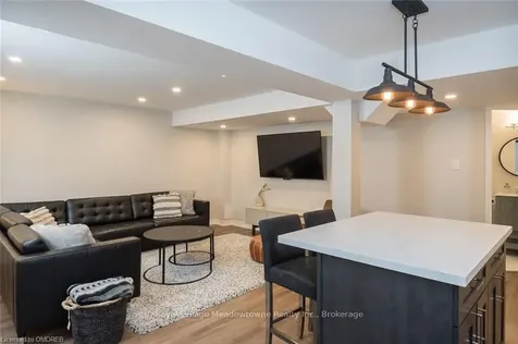 536 Laking Terrace Milton ON L9T 9J3