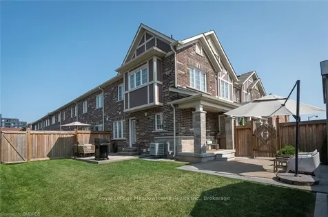 536 Laking Terrace Milton ON L9T 9J3