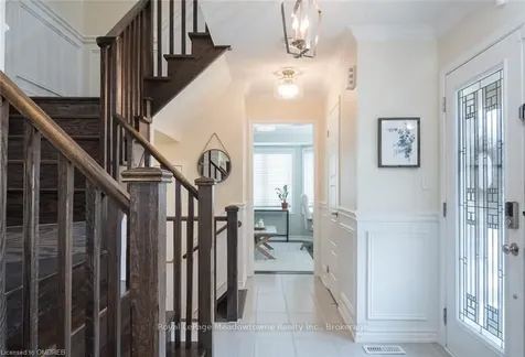 536 Laking Terrace Milton ON L9T 9J3