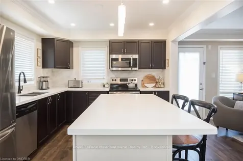 536 Laking Terrace Milton ON L9T 9J3