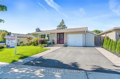 43 Lorne Scots Drive Milton ON L9T 2Z2