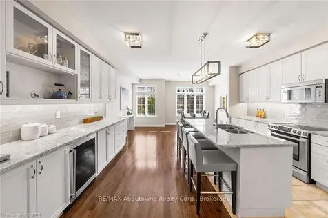 1121 Haig Boulevard Mississauga ON L5E 2M6