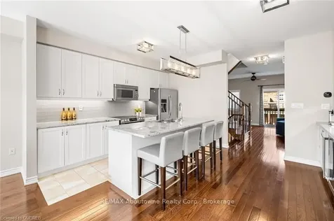 1121 Haig Boulevard Mississauga ON L5E 2M6