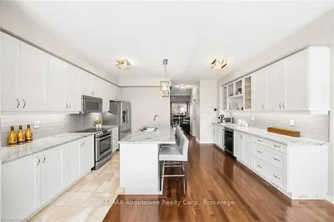 1121 Haig Boulevard Mississauga ON L5E 2M6