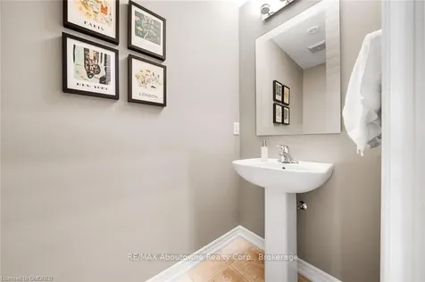 1121 Haig Boulevard Mississauga ON L5E 2M6