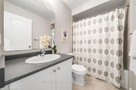 1121 Haig Boulevard Mississauga ON L5E 2M6