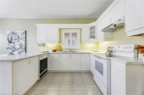 1057 Woodward Avenue Milton ON L9T 5Y2