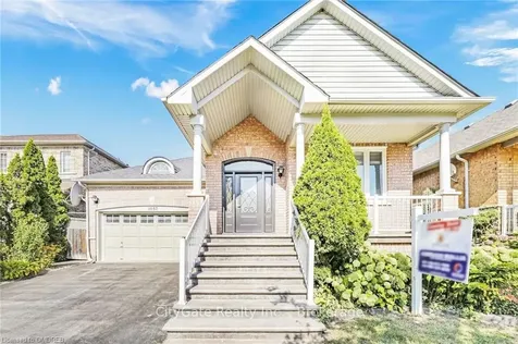 1057 Woodward Avenue Milton ON L9T 5Y2
