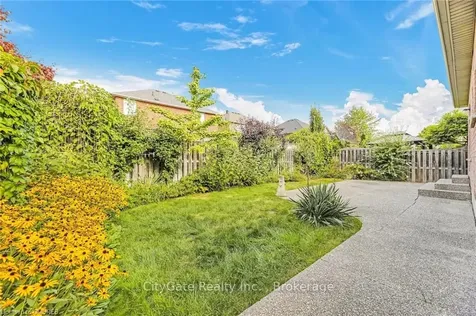 1057 Woodward Avenue Milton ON L9T 5Y2