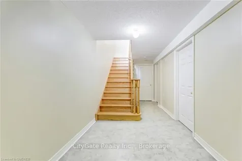 1057 Woodward Avenue Milton ON L9T 5Y2